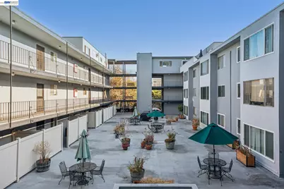 455 Crescent St #202, Oakland, CA 94610 - Photo 24