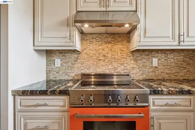 455 Crescent St #202, Oakland, CA 94610 - Photo 12