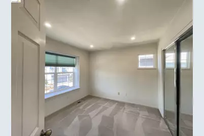70 Seabreeze Dr, Richmond, CA 94804 - Photo 26