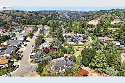 4571 Ewing Rd, Castro Valley, CA 94546 - Photo 46