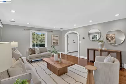 4571 Ewing Rd, Castro Valley, CA 94546 - Photo 6
