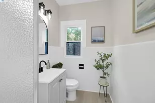 216 Oakland Ave, Oakland, CA 94611 - Photo 18