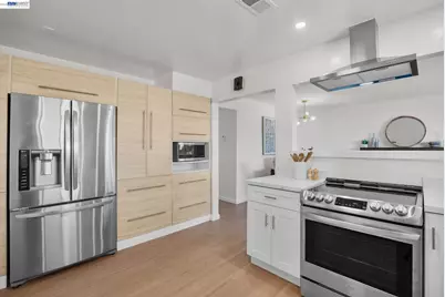 1201 Belfair Dr, Pinole, CA 94564 - Photo 10