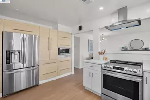 1201 Belfair Dr, Pinole, CA 94564 - Photo 10