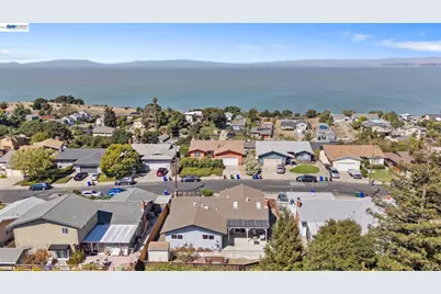 1201 Belfair Dr, Pinole, CA 94564 - Photo 40