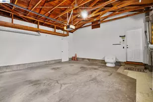 1201 Belfair Dr, Pinole, CA 94564 - Photo 34