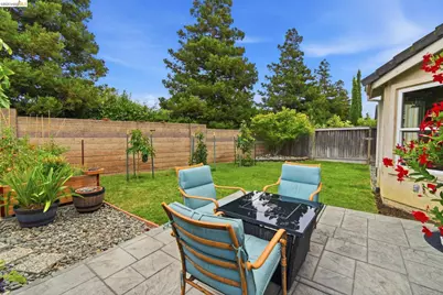 1316 Summer Grove Cir, Fairfield, CA 94534 - Photo 34