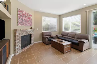1316 Summer Grove Cir, Fairfield, CA 94534 - Photo 10
