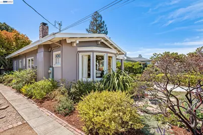 1621 Wellington St, Oakland, CA 94602 - Photo 2