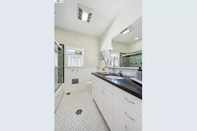 1621 Wellington St, Oakland, CA 94602 - Photo 32