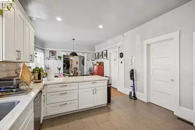 5401 Genoa, Oakland, CA 94611 - Photo 38
