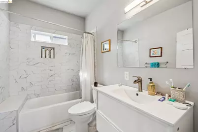 5401 Genoa, Oakland, CA 94611 - Photo 20