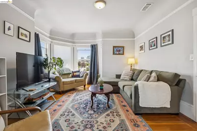 5401 Genoa, Oakland, CA 94611 - Photo 6