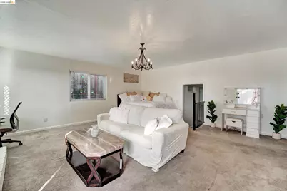 2515 Oliver Ave, Oakland, CA 94605 - Photo 16