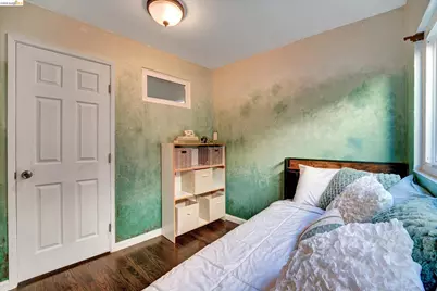 2515 Oliver Ave, Oakland, CA 94605 - Photo 22