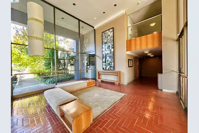 6 Commodore Drive #C337, Emeryville, CA 94608 - Photo 2