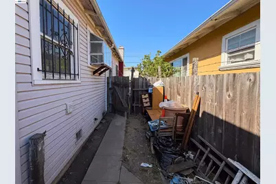 1514 Russell St, Berkeley, CA 94703 - Photo 10