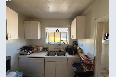 1514 Russell St, Berkeley, CA 94703 - Photo 4