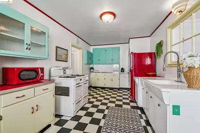 937 Grayson St, Berkeley, CA 94710 - Photo 18