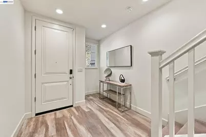 33483 Alvarado Niles Rd, Union City, CA 94587 - Photo 6