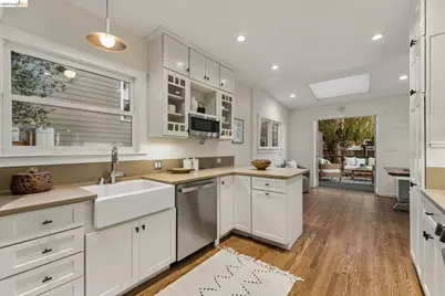 915 63rd St, Oakland, CA 94608 - Photo 72