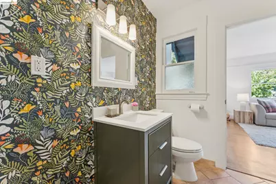 5701 Oak Grove Ave, Oakland, CA 94618 - Photo 20