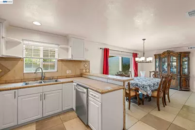 8591 Beverly Ln, Dublin, CA 94568 - Photo 10
