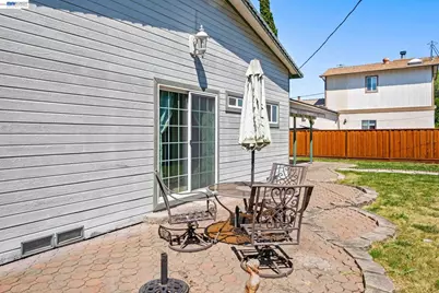 8591 Beverly Ln, Dublin, CA 94568 - Photo 26