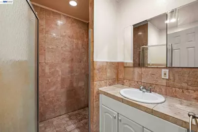 8591 Beverly Ln, Dublin, CA 94568 - Photo 14