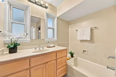 1384 Graff Avenue, San Leandro, CA 94577 - Photo 16