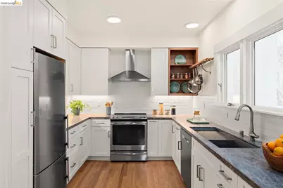2259 Derby St #Lower, Berkeley, CA 94705 - Photo 16