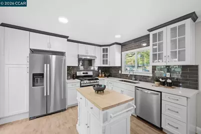 599 Mt Dell Dr, Clayton, CA 94517 - Photo 16