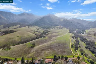 599 Mt Dell Dr, Clayton, CA 94517 - Photo 56