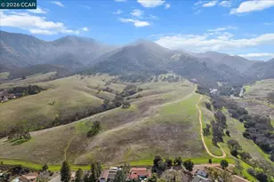 599 Mt Dell Dr, Clayton, CA 94517 - Photo 56