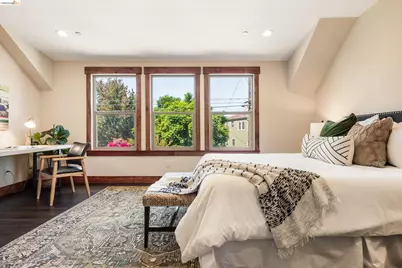 479 42nd St, Oakland, CA 94609 - Photo 32