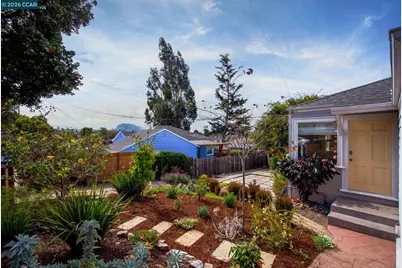 1327 Mariposa St, Richmond, CA 94804 - Photo 1