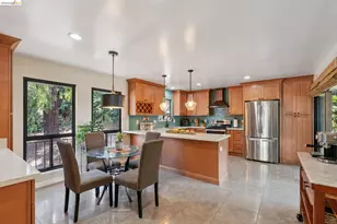 904 View Dr, Richmond, CA 94803 - Photo 1