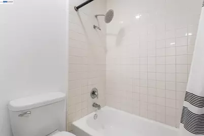 1387 Del Rio Cir #B, Concord, CA 94518 - Photo 16