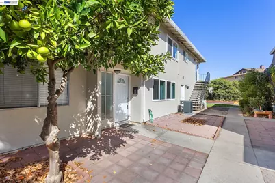 1387 Del Rio Cir #B, Concord, CA 94518 - Photo 1