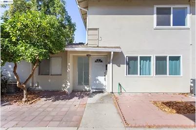 1387 Del Rio Cir #B, Concord, CA 94518 - Photo 2