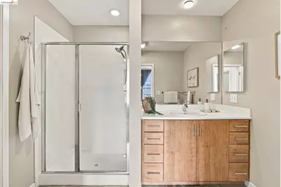288 3rd St #408, Oakland, CA 94607 - Photo 26