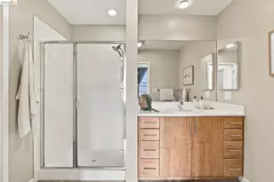288 3rd St, Oakland, CA 94607 - Photo 26