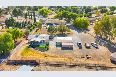 16259 Rancho Viejo Ct, Tracy, CA 95304 - Photo 36