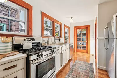 2319 Woolsey St, Berkeley, CA 94705 - Photo 20