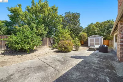 38660 Moore Dr, Fremont, CA 94536 - Photo 30