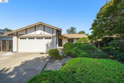 38660 Moore Dr, Fremont, CA 94536 - Photo 2