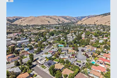 38660 Moore Dr, Fremont, CA 94536 - Photo 34