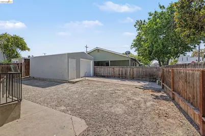 206 16th St, Pittsburg, CA 94565 - Photo 18