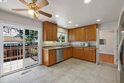35924 Nicolet Ct, Fremont, CA 94536 - Photo 8