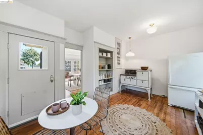 2343 Roosevelt Ave, Berkeley, CA 94703 - Photo 32